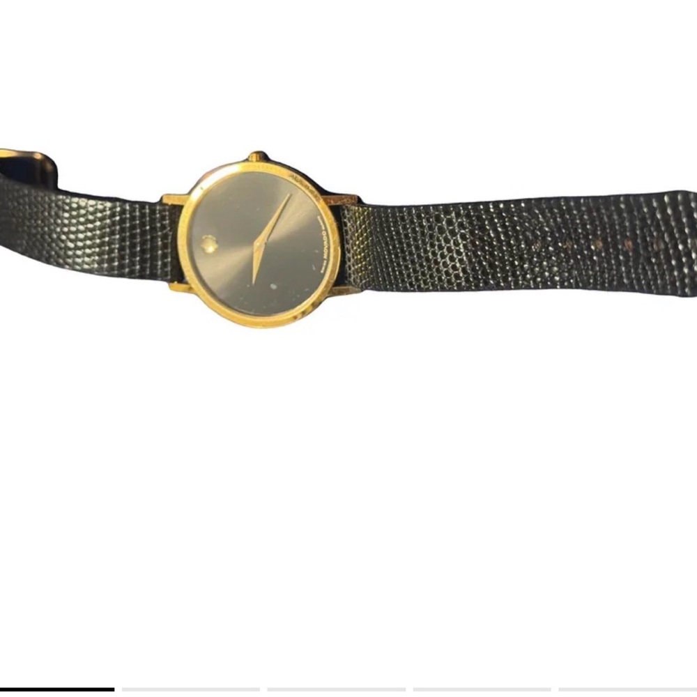 Sophisticated Black and Gold Men's Watch